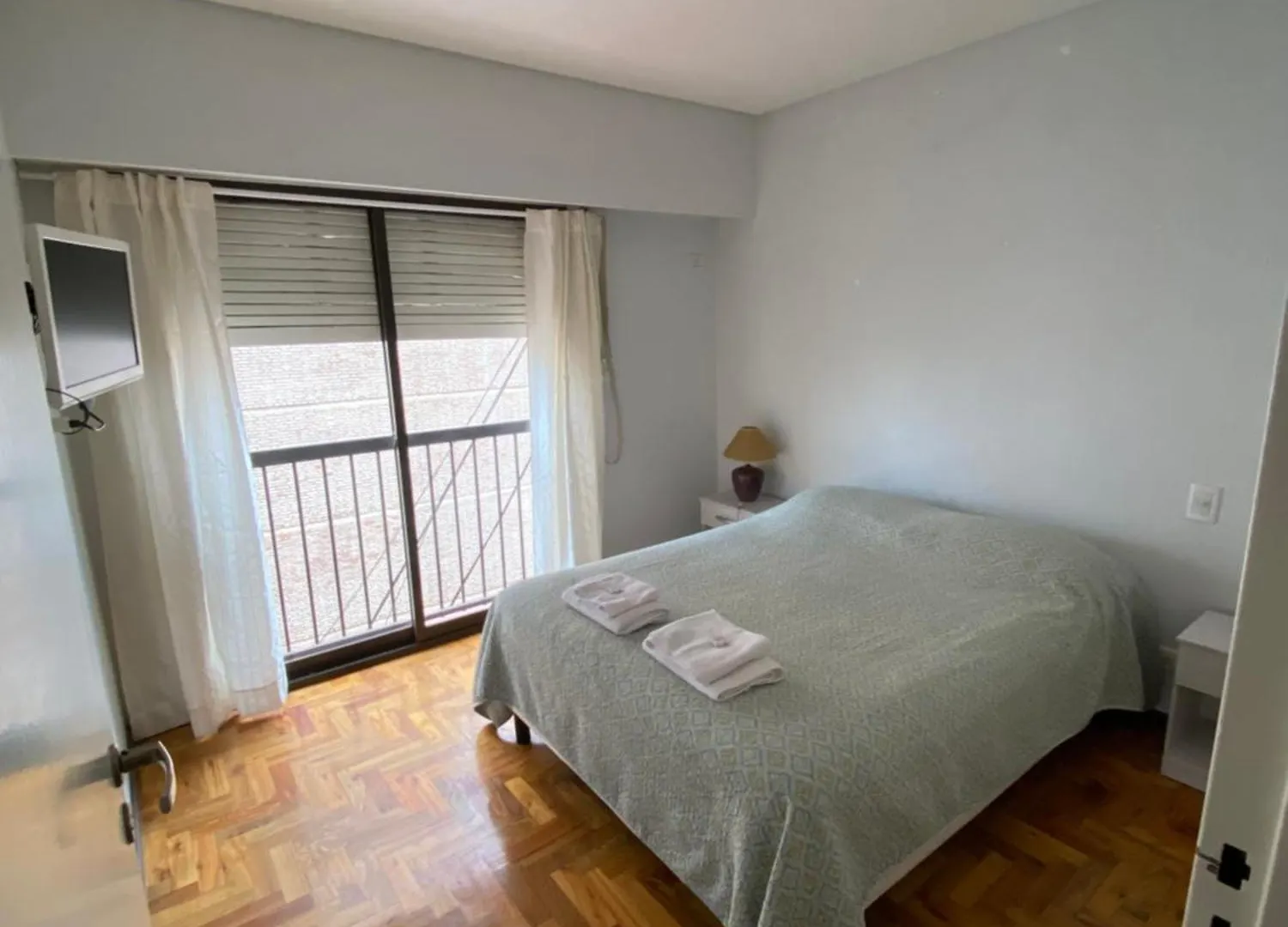 Apartamento Amplio, Moderno Y Centrico. Departamento En Plaza Independencia Mendoza 0*,