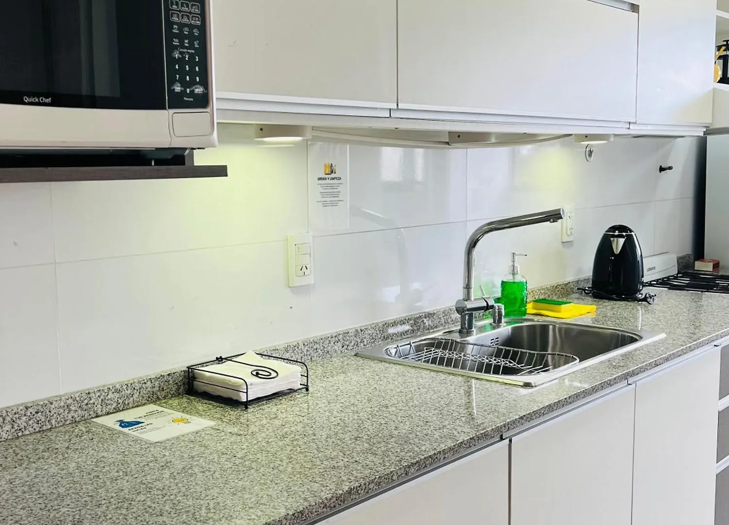 Apartamento Amplio, Moderno Y Centrico. Departamento En Plaza Independencia Mendoza